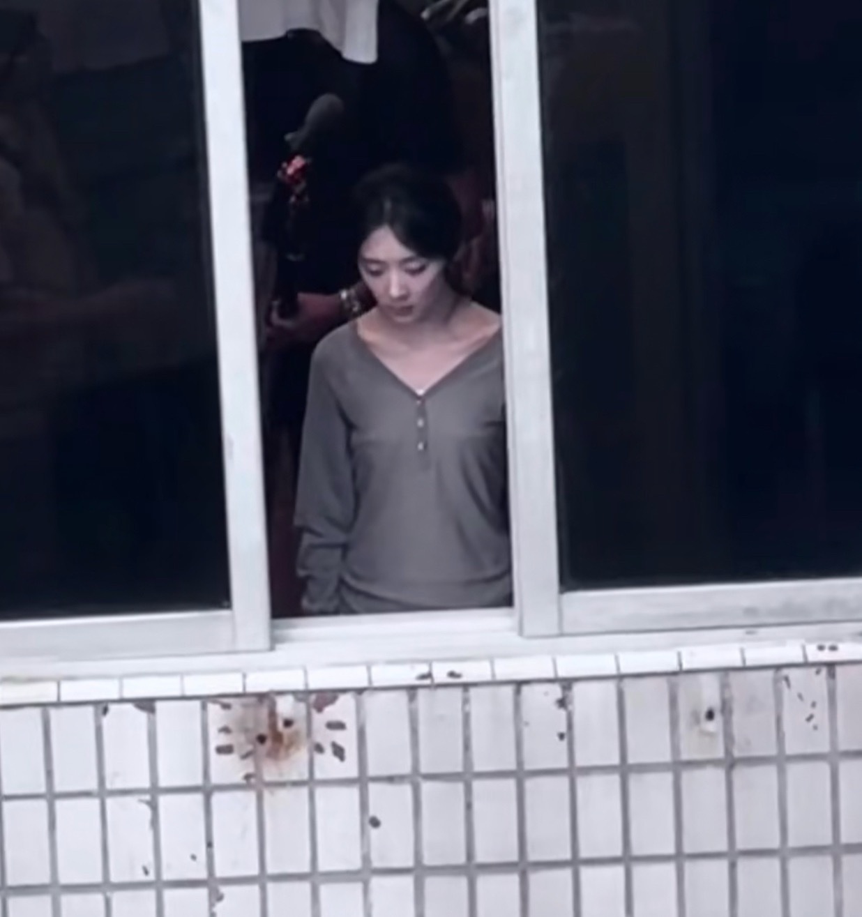 电影《预报有雨》杀青编剧/导演：裘胜斌主演：王影璐、孙阳剧本曾斩获第十三届北京国