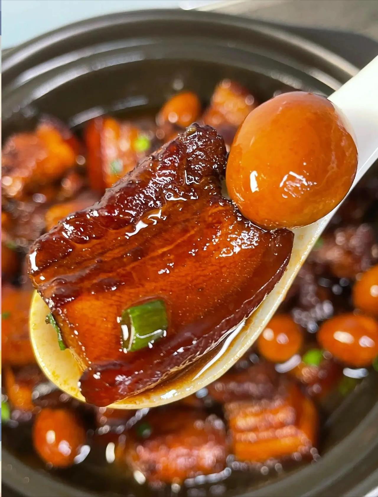 近五六年，中国人的餐桌上哪些食品变得更多了？
1、蔬菜及食用菌，从人均96.1公