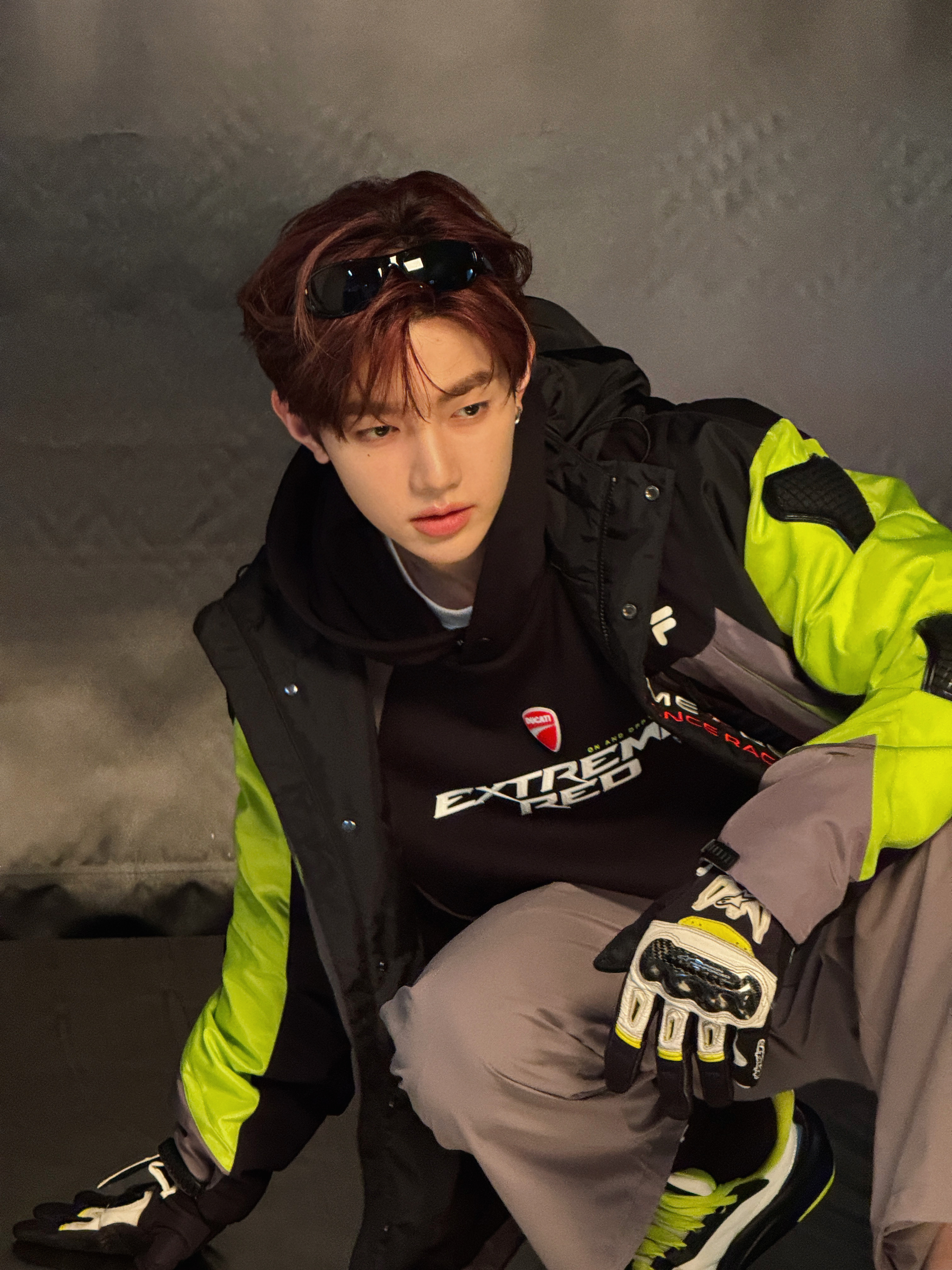 潮流品牌大使章昊拍摄FILAFUSION宣传大片，演绎DUCATI联名雪地机车风