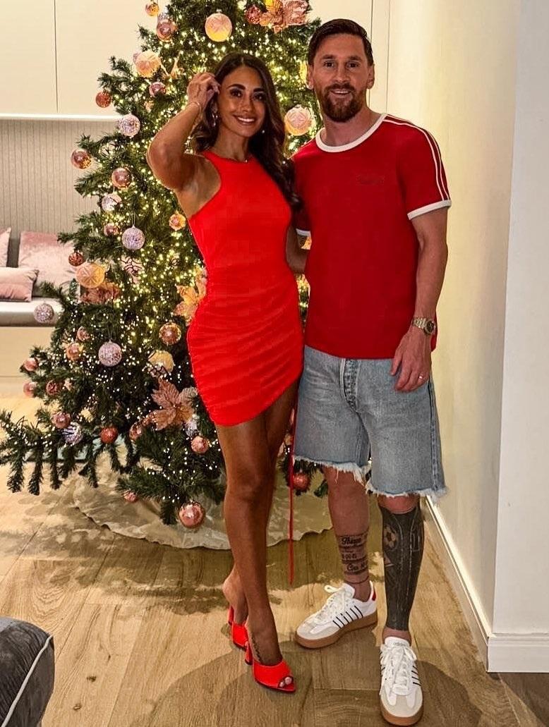 期待一波今年的🎅🎄梅西胖东来售卖梅西签名球衣