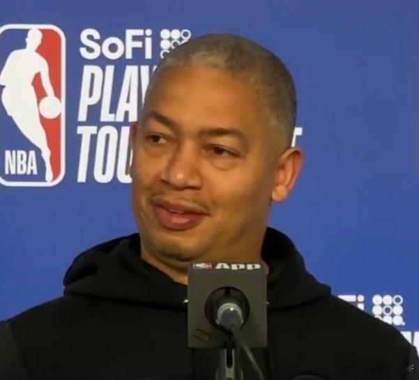 泰伦卢说附加赛没感到压力  赛前被提问面对这种生死攸关的比赛是否会感到压力，泰伦