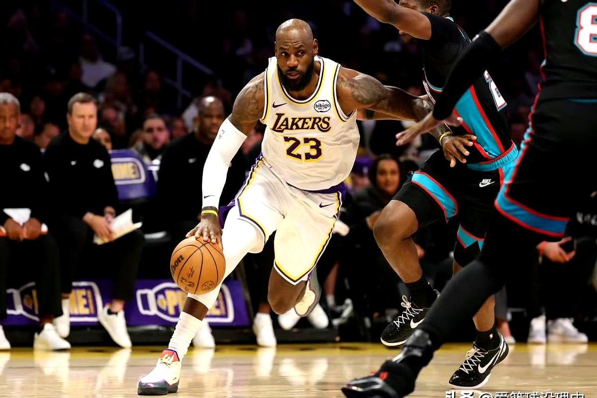 41岁的詹姆斯，关键时刻命中率77.8%？这老头是真不讲理啊！

本赛季打到最后