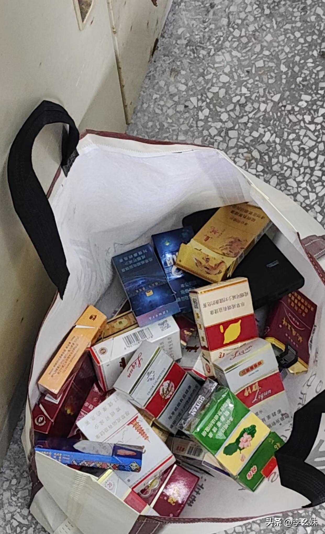 现在的学生烟瘾太大了，到底是谁在把烟卖给他们？