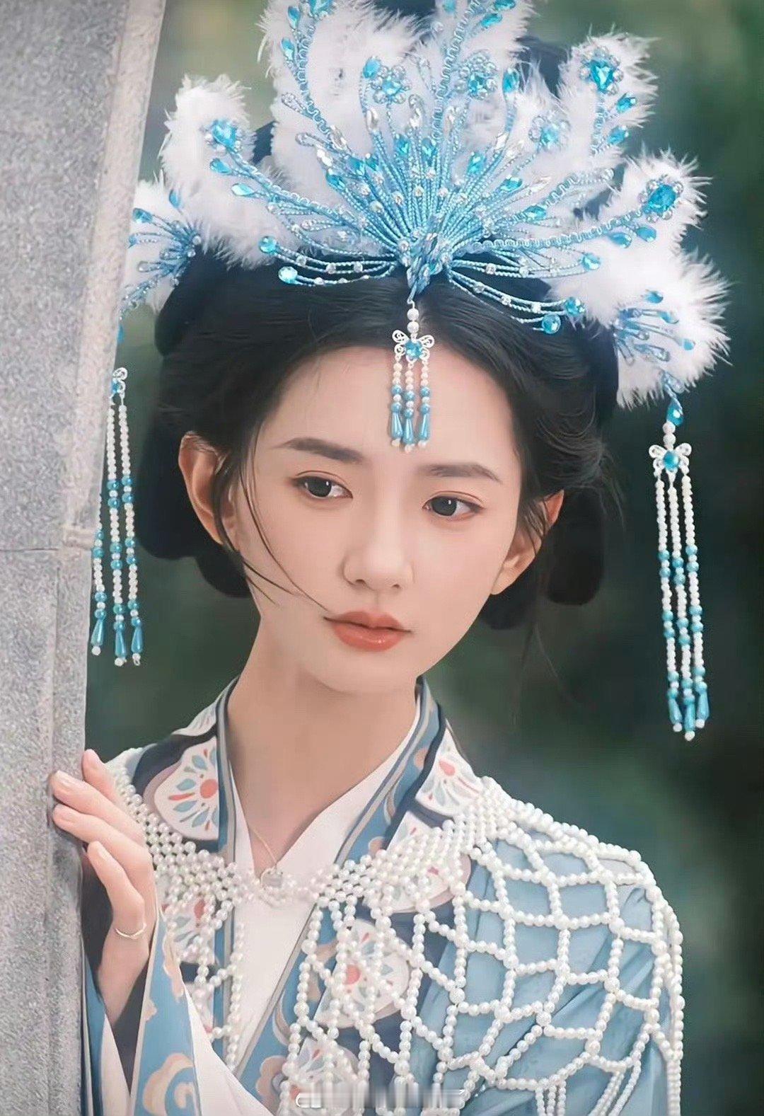 #于正评价新签的花旦是天选古人#于老板新签的，他觉得太太太太好看了。 天选古人，
