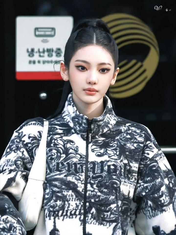额这位是？ 