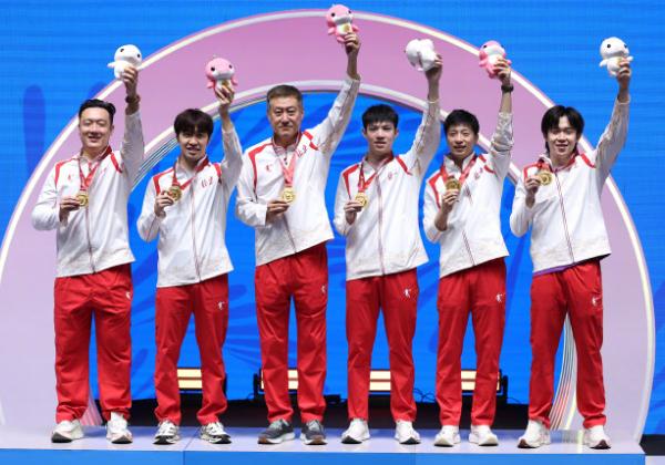 其实昨天的派兵布阵一出来，大家就明白冠军的归属就看第一场双打，因为道理很简答，三