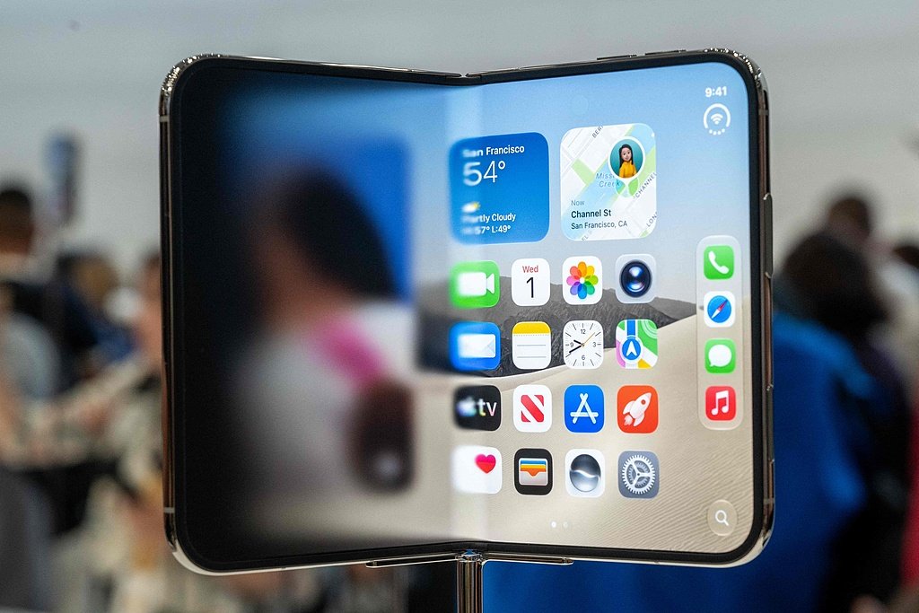 【苹果客服回应iPhoneDuo适配性担忧】iPhone Duo发售在即，作为苹
