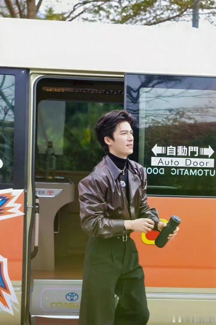 王星越我的身材很曼妙 谁懂王星越的身材！曼妙到让人移不开眼，太优越了 