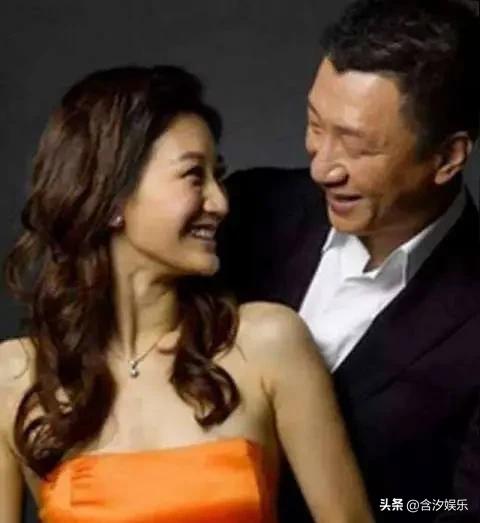 一次，鲁豫问孙红雷：“你合作的女演员里，最喜欢谁？”孙红雷想了想说：“最喜欢的谈