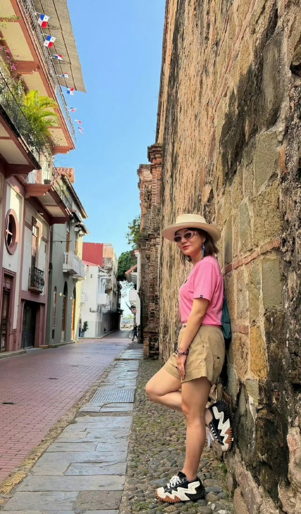 杨天真又瘦了杨天真好厉害啊！感觉杨天真的思维逻辑超牛，她讲的每一句话都能认真听完