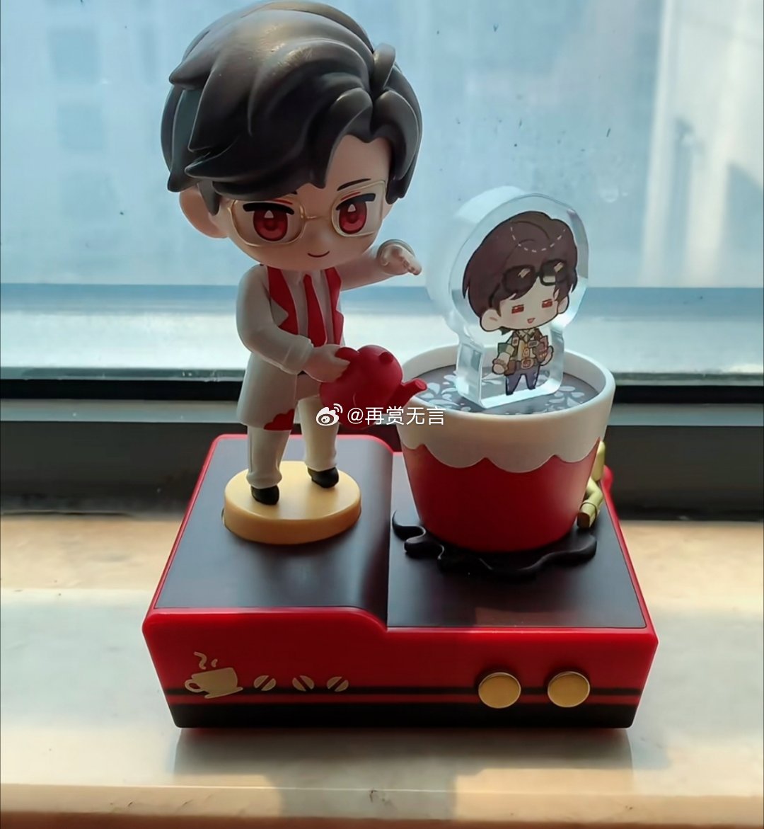 光与夜之恋五周年快乐谁懂！这个手办当谷美展示架刚刚好，颜值质感双在线。光与夜之恋