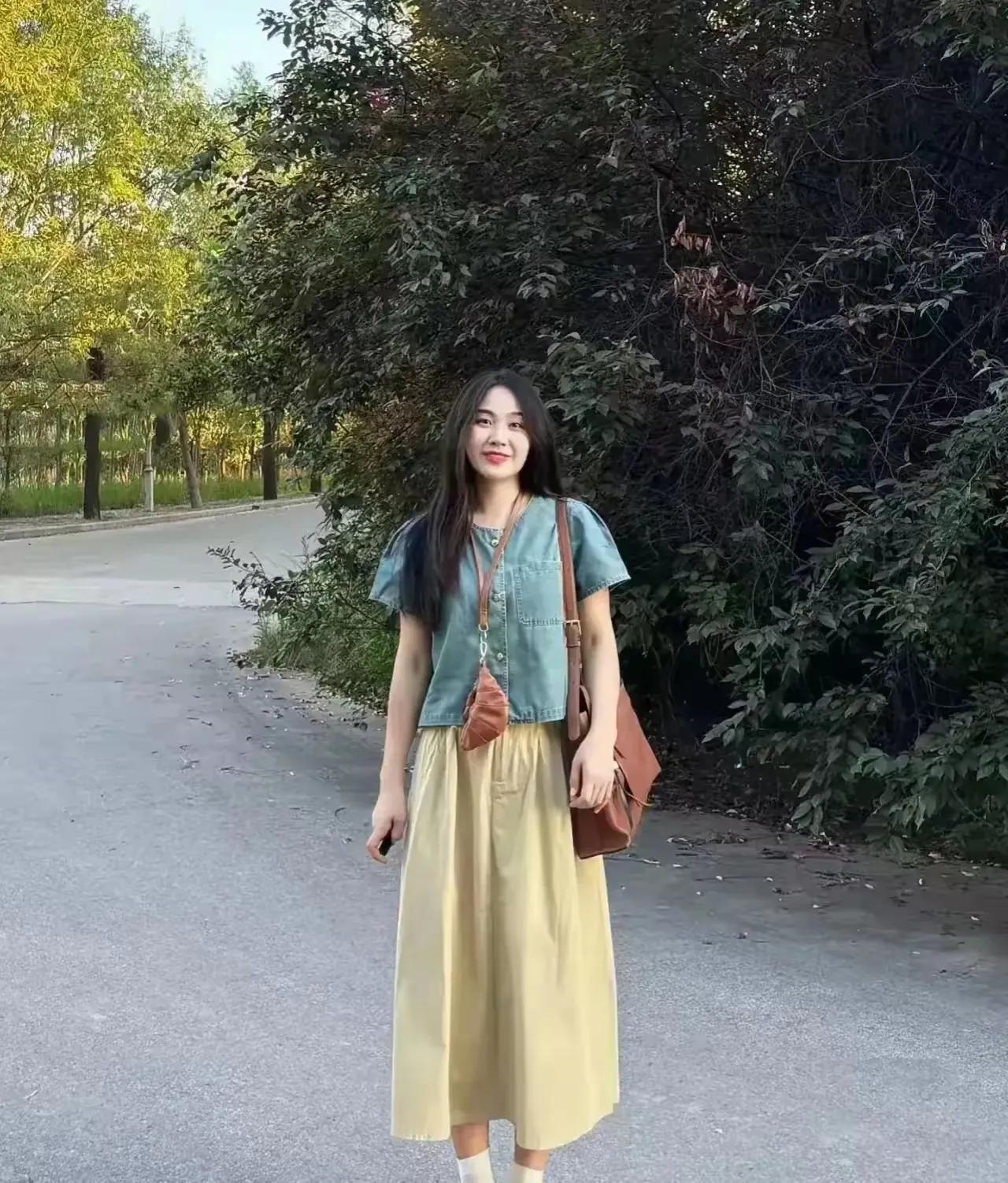 女孩出车祸成了植物人，在医院里躺了4年后突然怀孕了，照顾她的男护工是最大嫌疑人