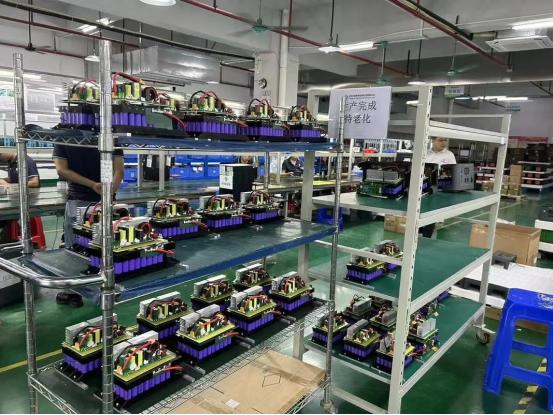 第三次能源变革来了！普通人要如何崛起？
2026 年开春以来，中东局势越闹越凶，