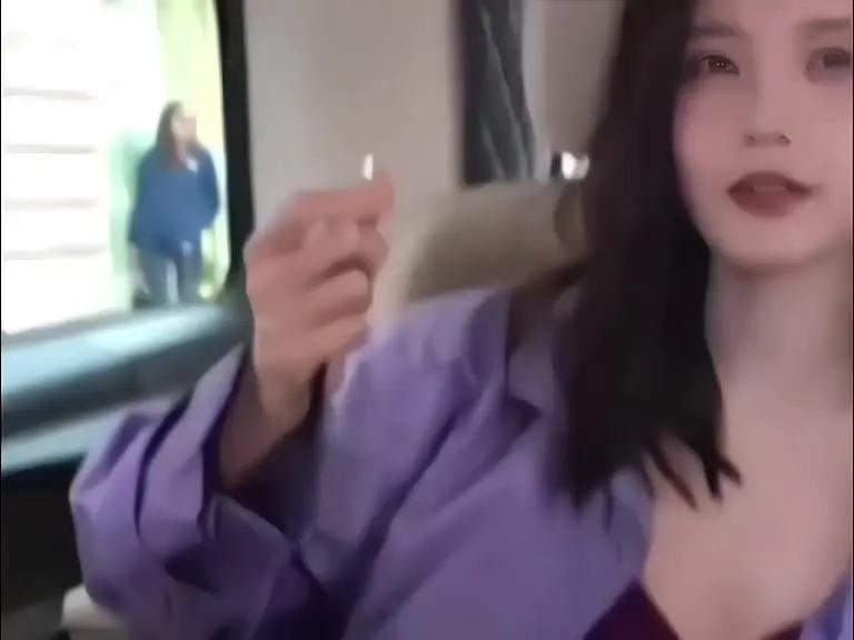 紫色确实很有韵味颜值