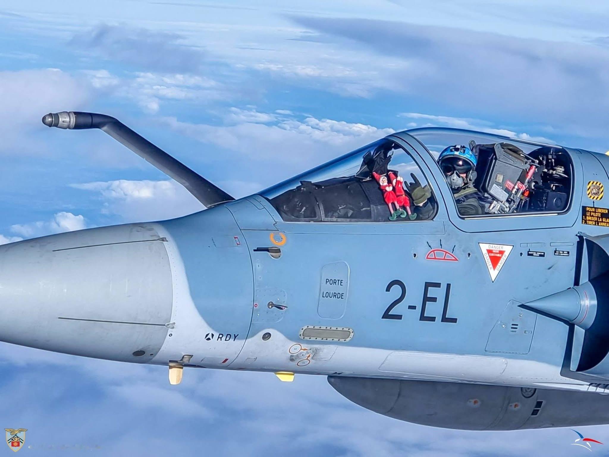 今日幻影 今年最后一个工作日结束 圣诞快乐法国空天军（AAE）第2联队EC1/2