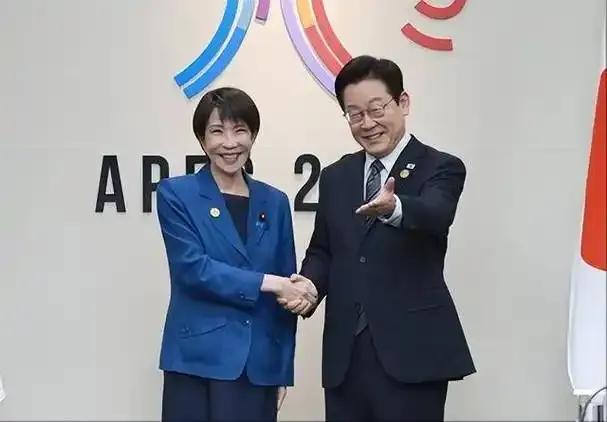 第一，就在刚刚，韩国总统李在明突然宣布，1月9日，韩国总统办公室发声明：李在明将