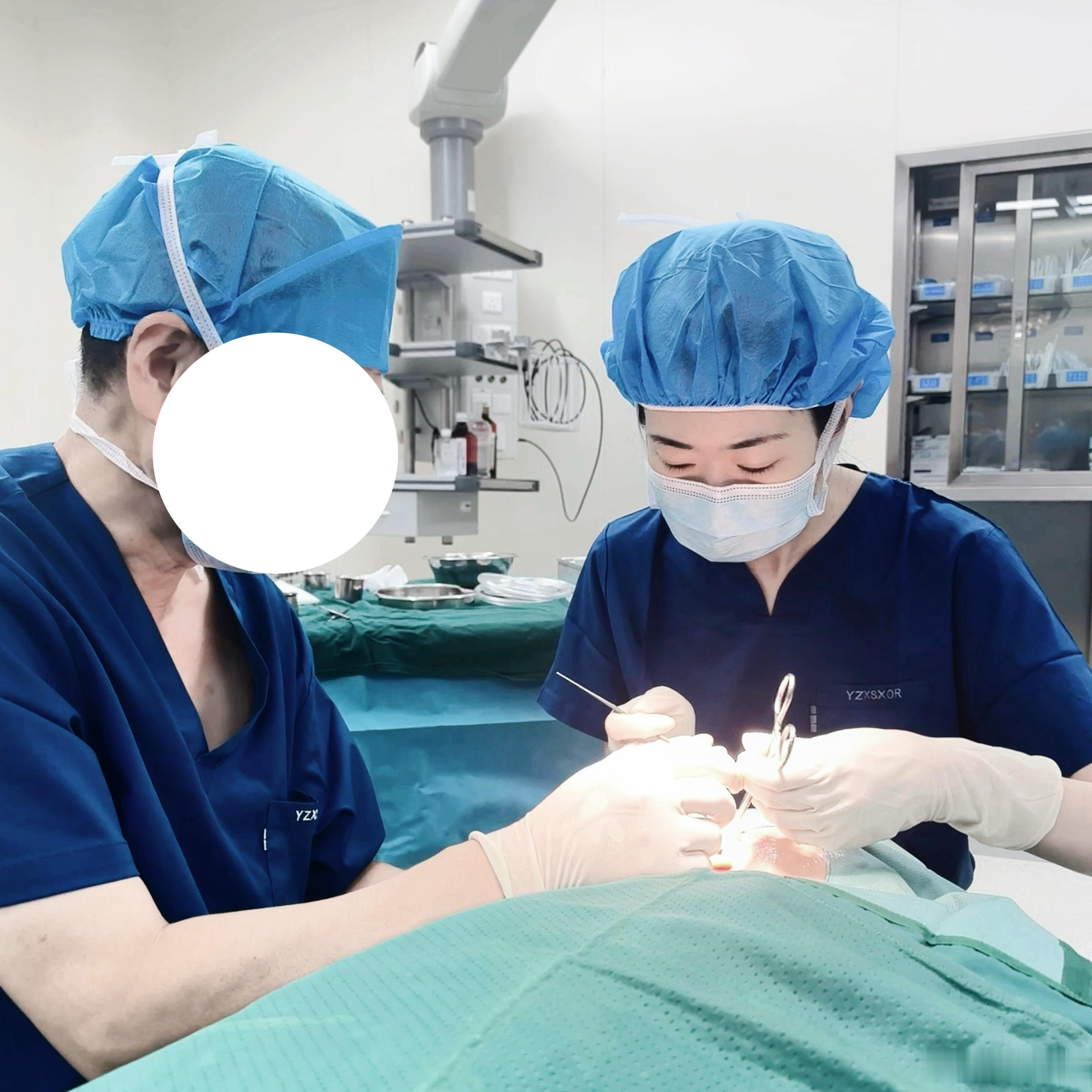 本来寻思最后一天班了没等来薛甄珠 等来主任抓壮丁了 