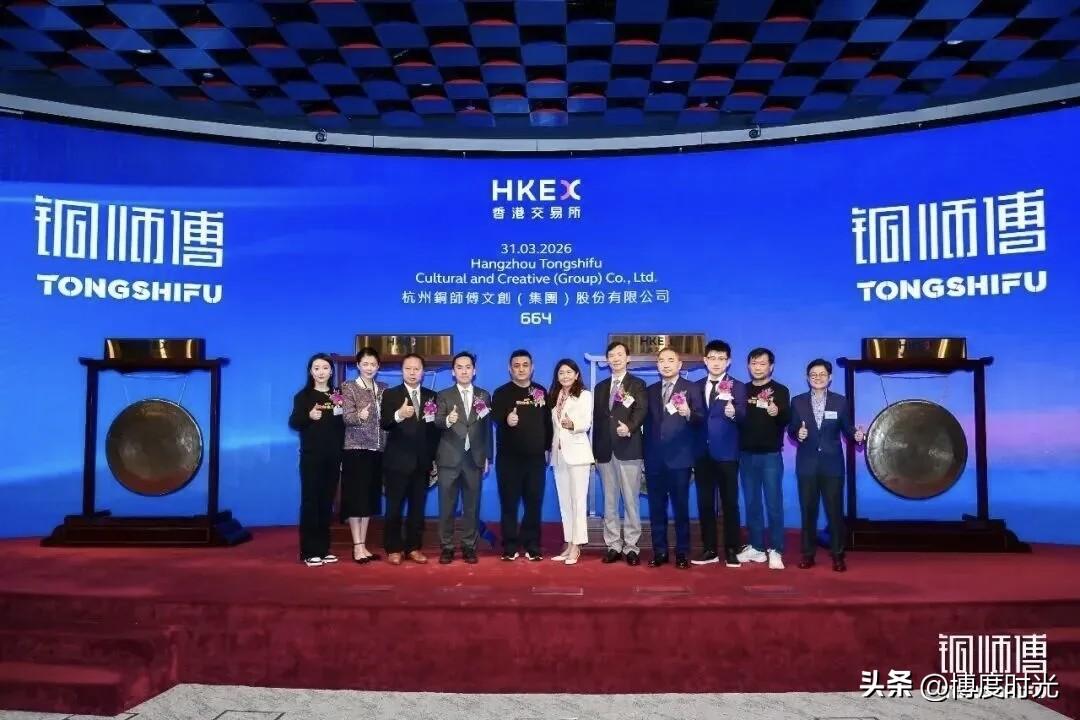 铜师傅人物摆件颇有趣味
工艺精湛
人物形象栩栩如生
经典历史人物、神话角色
皆刻