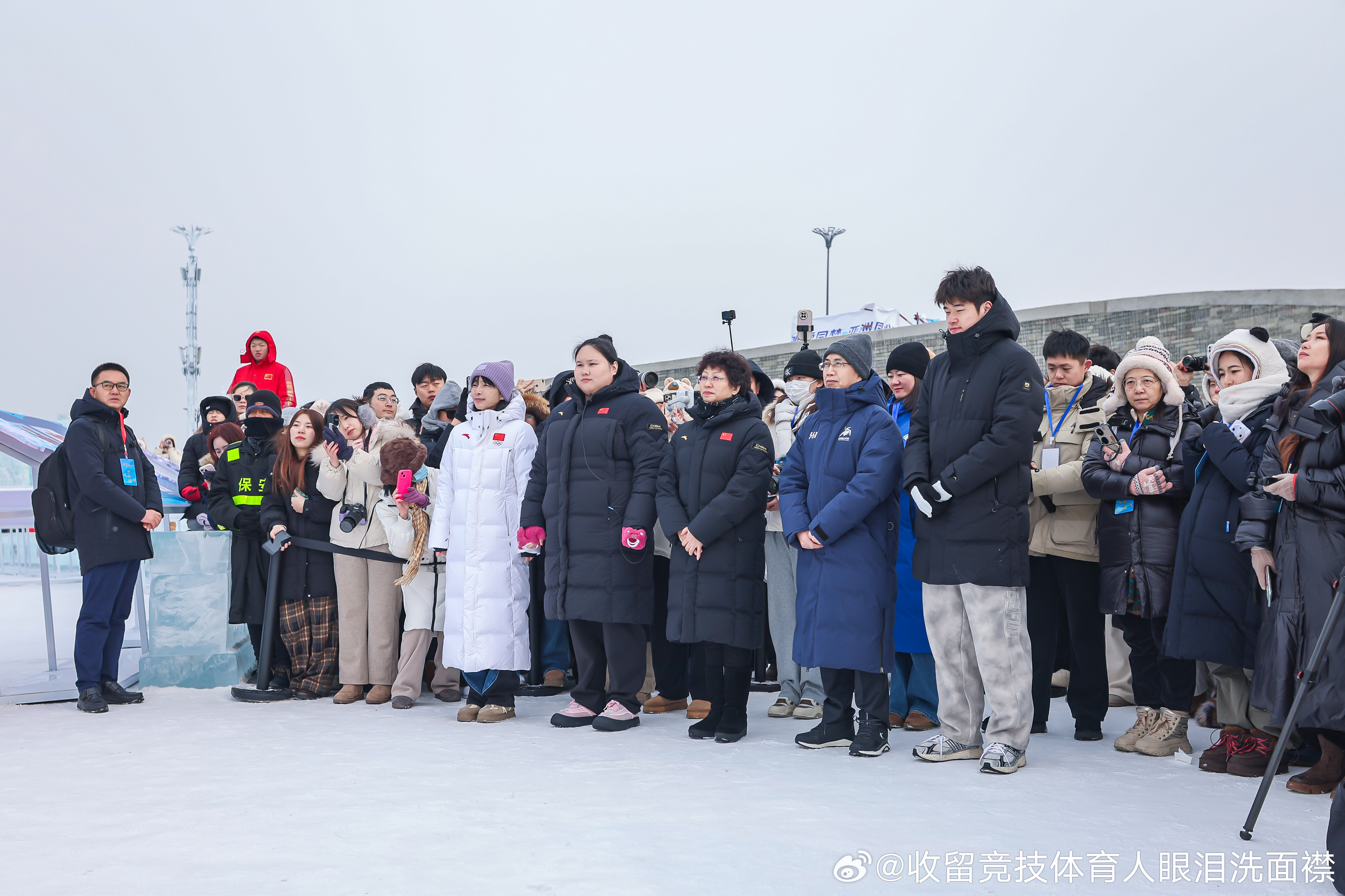 中华体育精神颂  浙里有一个逐渐缩起来的潘展乐……快来救救他[允悲] 