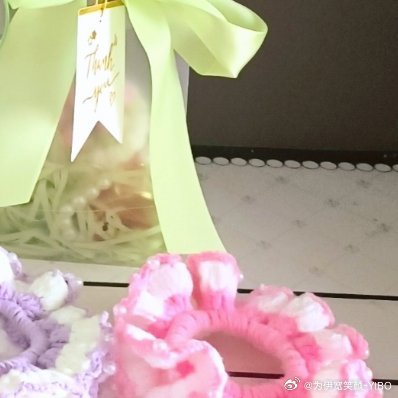 壁纸[超话] 花朵盛开，不是为了博取他人观赏。不管有没有人驻足，到了时节就尽力绽