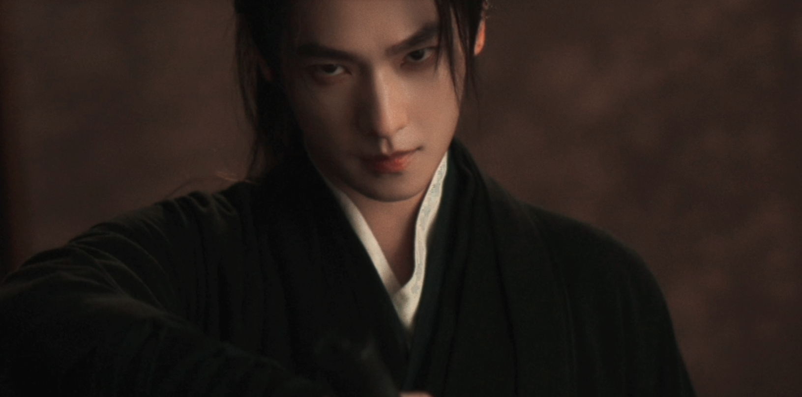 《雨霖铃》宣传片杨洋——南侠展昭章若楠——玲珑山庄大小姐霍玲珑方逸伦——锦毛鼠白