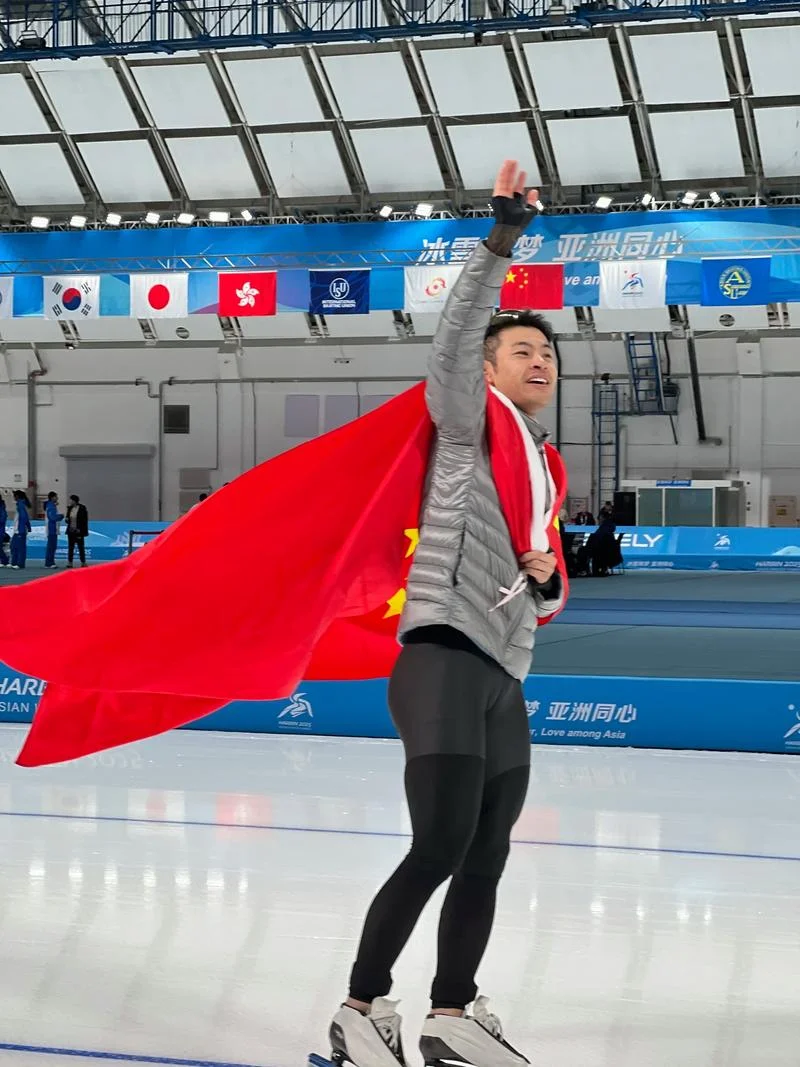 1分41秒98！宁忠岩怒吼夺冠，终结欧美102年