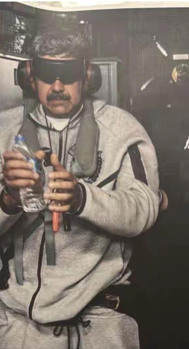 今日马杜罗，明日张杜罗……
无法无天！
乱了国际章法。
特朗普开启弱肉强食时代。