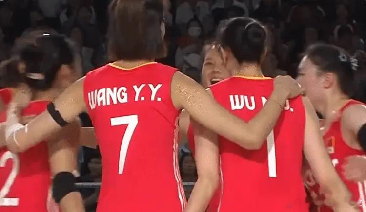 世锦赛-中国女排3-0横扫多米尼加队 1/8决赛对阵法国北京时间8月27日，20