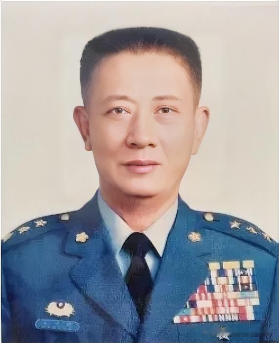 台军前陆军总司令，二级上将公开表示:两岸若开战，台军战力是零，根本挡不住人民解放