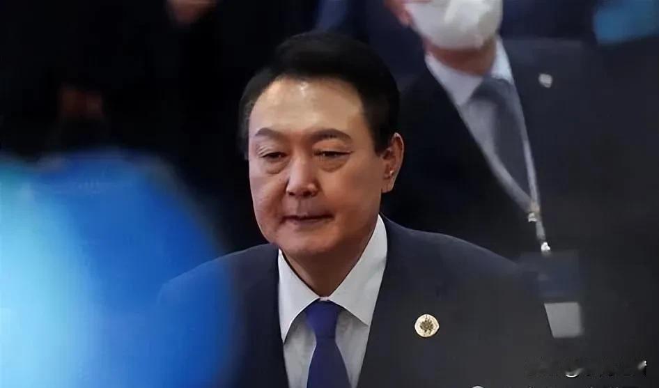 实在是太炸裂了！不得不说韩国政坛真会搞事！韩国高级公职人员犯罪调查处声称，禁止总