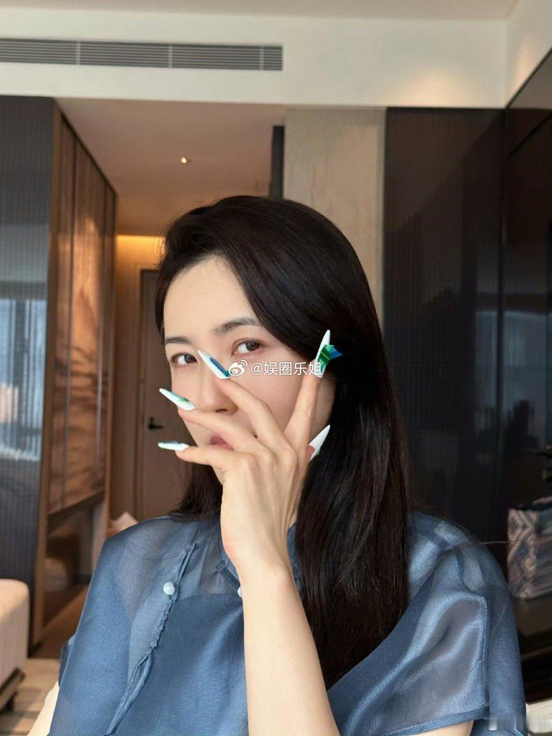 这次的危机公关给所有明星提个醒，事关粉丝的事情都没有小事，水能载舟 亦能覆舟，切