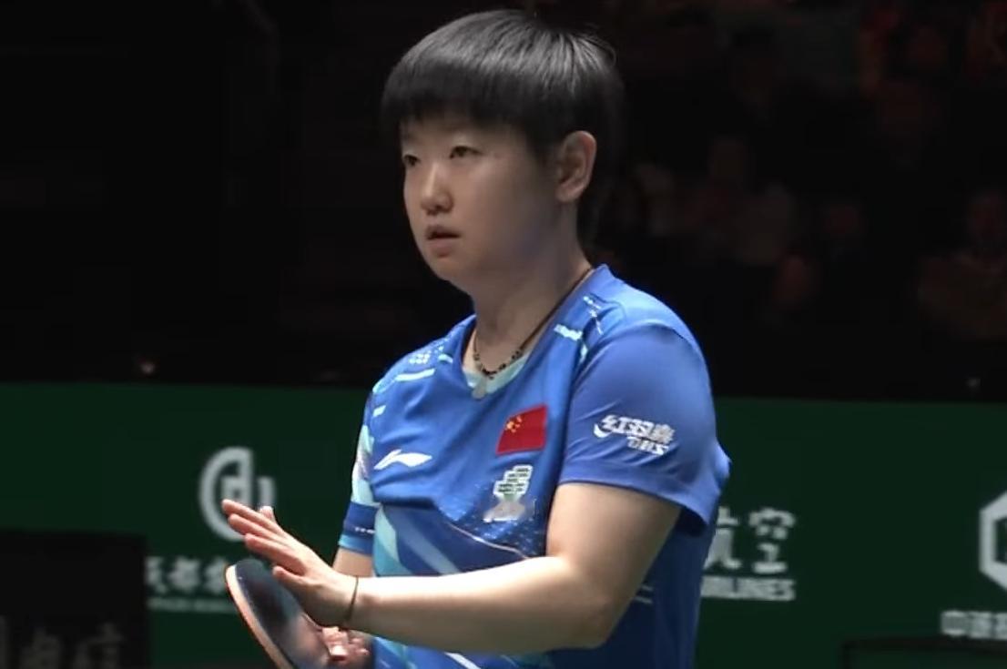 突发，米特兰姆输球后，
认为孙颖莎擦网了
请求了鹰眼，
结果还真擦网了。


当