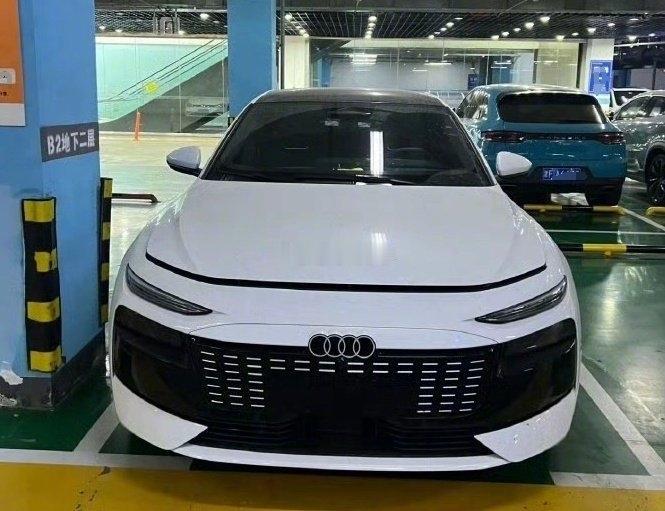 奥迪的新车型？？？赶脚怪怪的