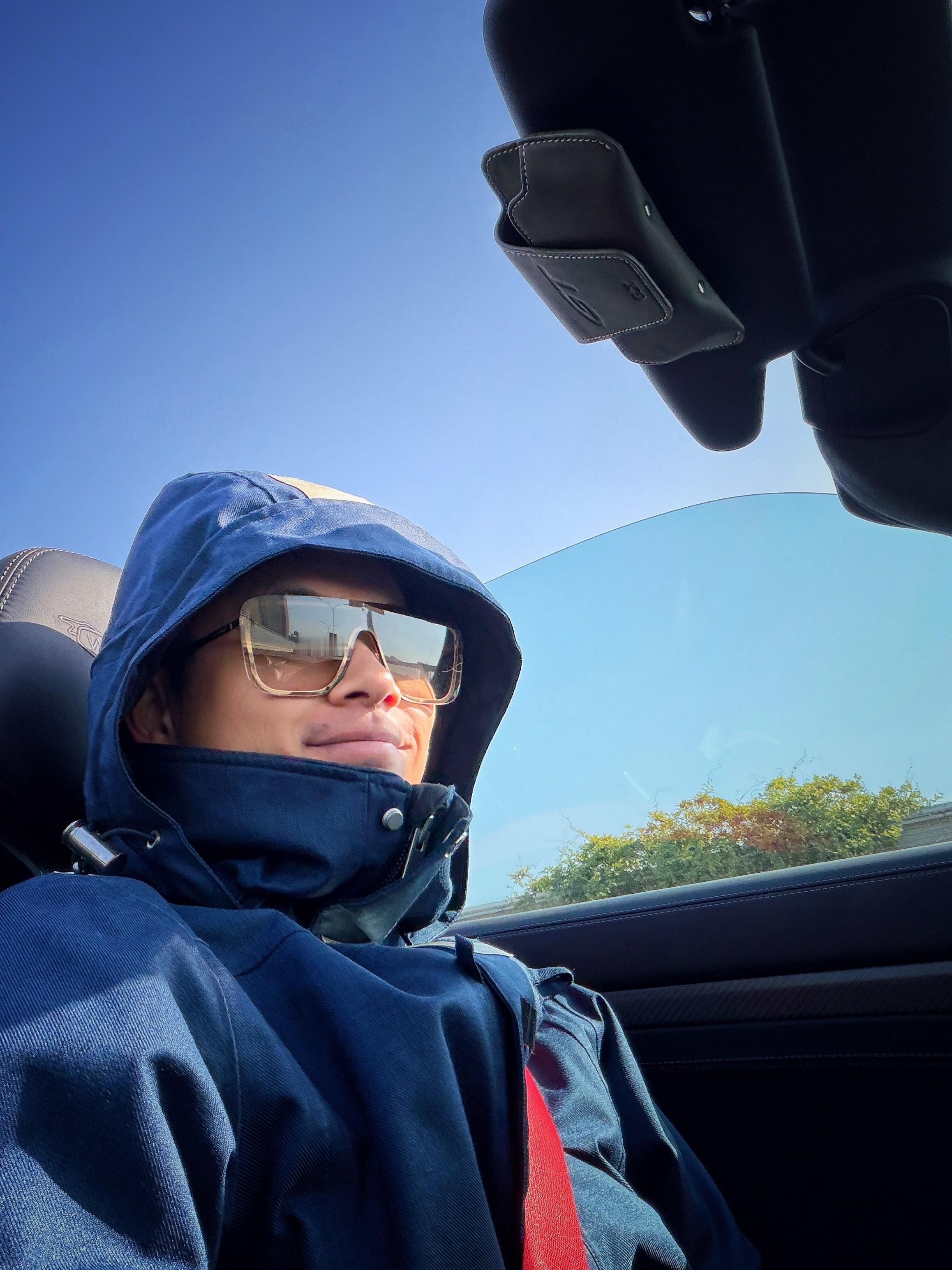 成年人约不出来就意味着被对方降级了我倒觉得要分情况讨论，我是真的社交完全无能。我