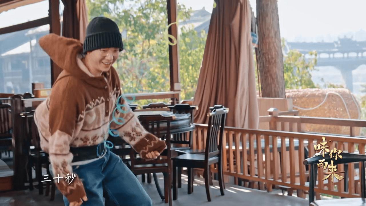 胡夏第一次为吃口饭这么拼 胡夏今天为这顿饭付出了太多！当男人胜负欲遇上饥饿感，产