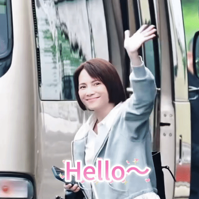 李心洁把徐梦洁教的饭撒用尽了上次还懵懂茫然不会互动，现在熟练切换各种饭撒姿势，李