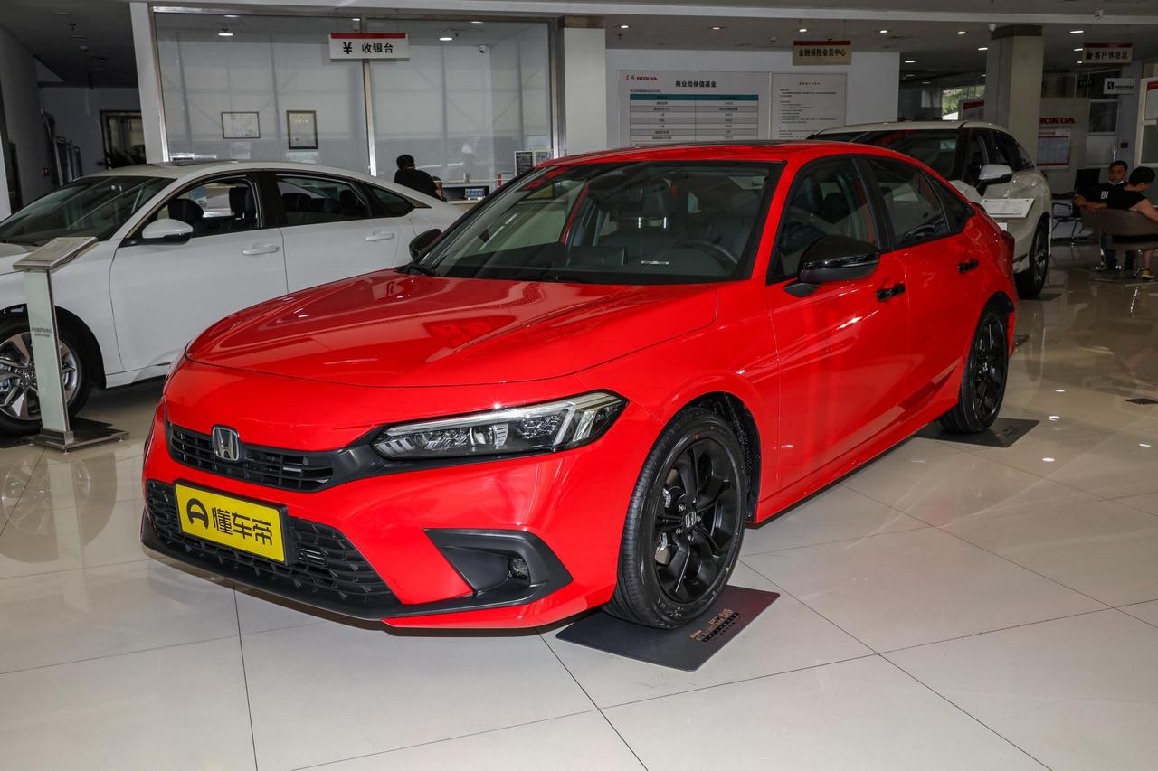 曾经是秒天秒地秒空气，现在是冷在角落没人理。说的就是本田思域，看看当年十代本思域