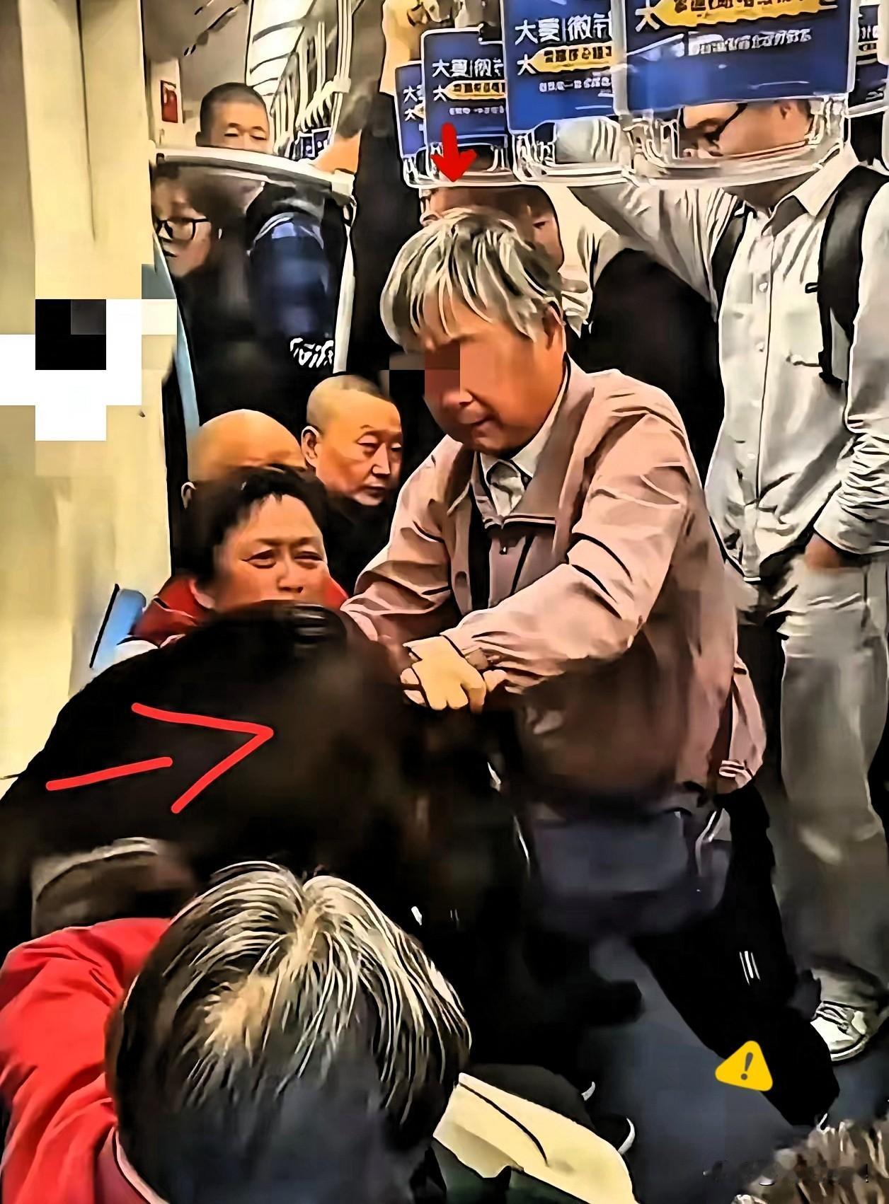 傻了，要负责了！那场上演在上海地铁“二老战一少”的闹剧，让人大快人心。

这两个