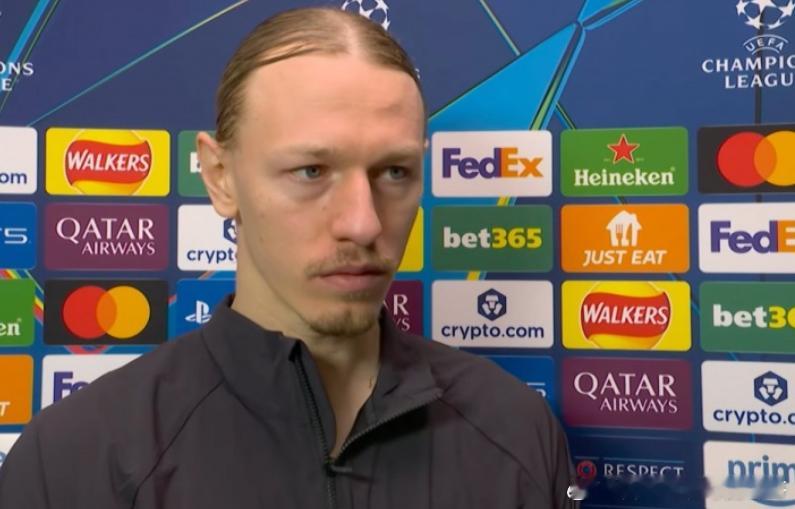 欧冠1/4决赛次回合，巴黎客场2-0击败利物浦，总比分4-0晋级半决赛。赛后，巴