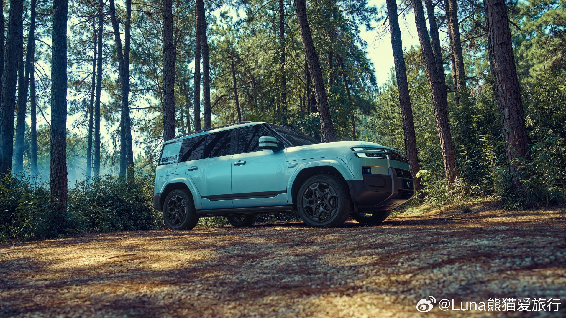 出门遛娃、露营、带猫都能安排上！🚗方程豹[太开心]钛7把“大五座”玩出了“百变