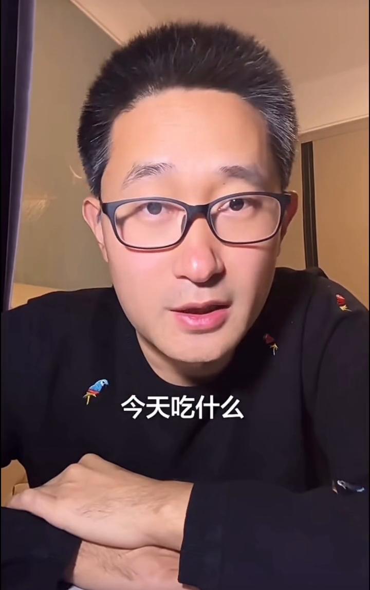 心大爱吃的孩子。
如果你们家孩子每天问你今天吃什么？明天早上吃什么？中午吃什么？