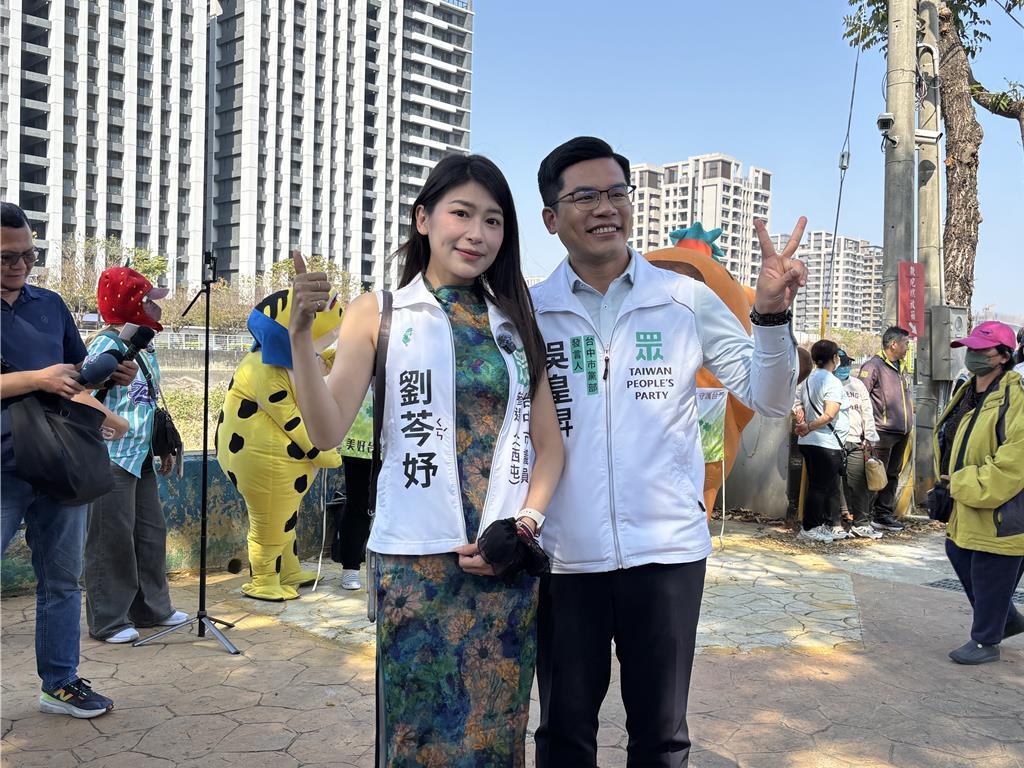 曾卷入性骚扰丑闻，陈柏惟辩称道歉非认错，“小草女神”怒轰二度伤害
刚宣布加入民进