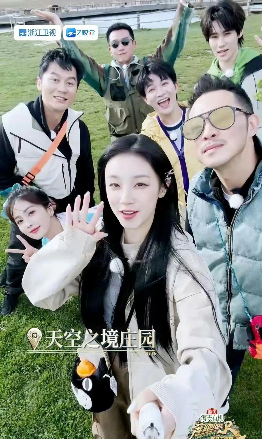在《奔跑吧》的世界里，沙溢、李晨、郑恺、白鹿、张真源、宋雨琦并肩奔跑。李晨展现出