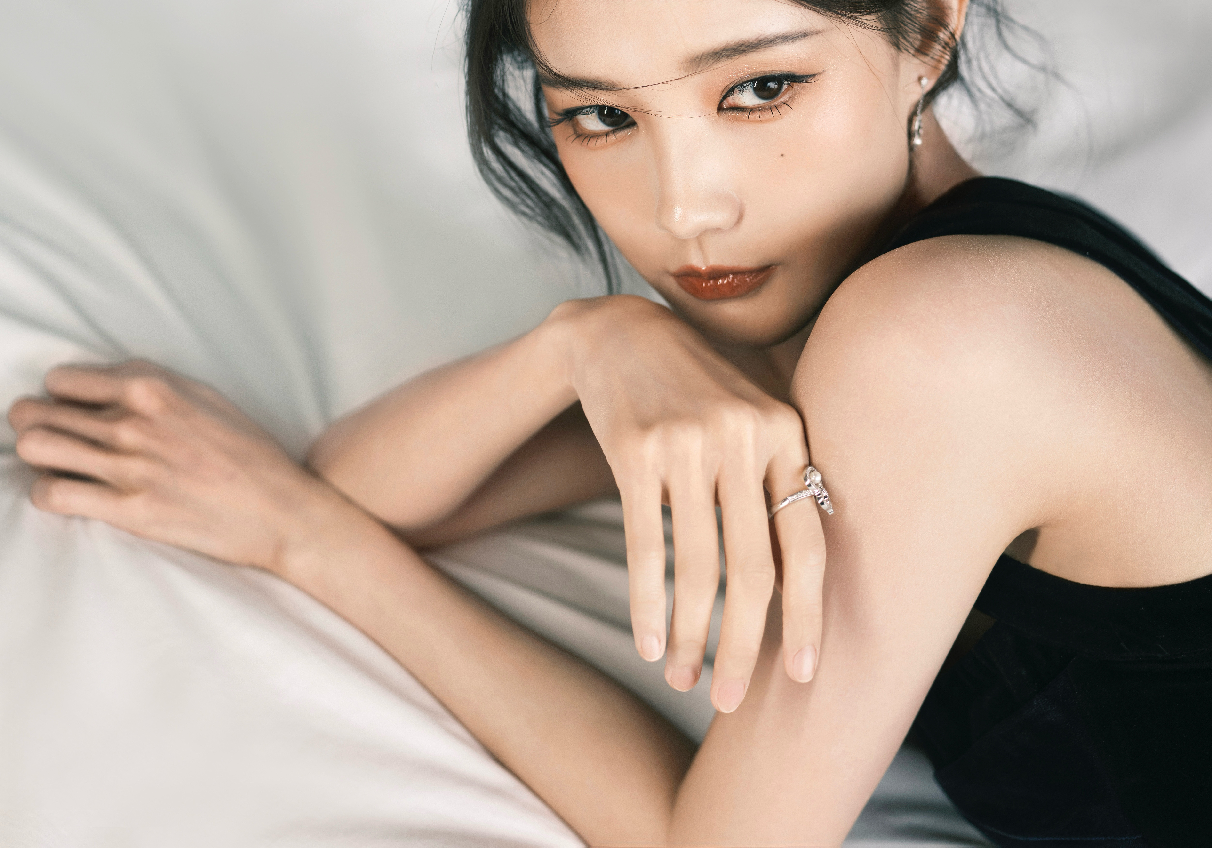李一桐  在复制粘贴的时代，你是手写的诗