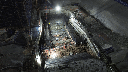 【海南商业航天发射场3号工位导流槽主体结构完成封顶】近期，由中建五局承建的海南商