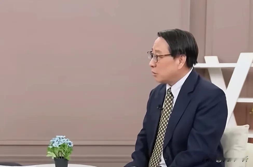 高志凯教授又出奇招！
针对高市此前的逆天言论，高教授给出了几个建议。

高志凯教