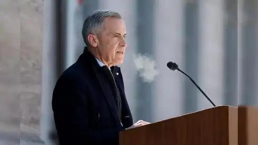 特朗普这次算是踢到了钢板上！北京时间1月28日，加拿大总理卡尼直接摊牌，明确表示