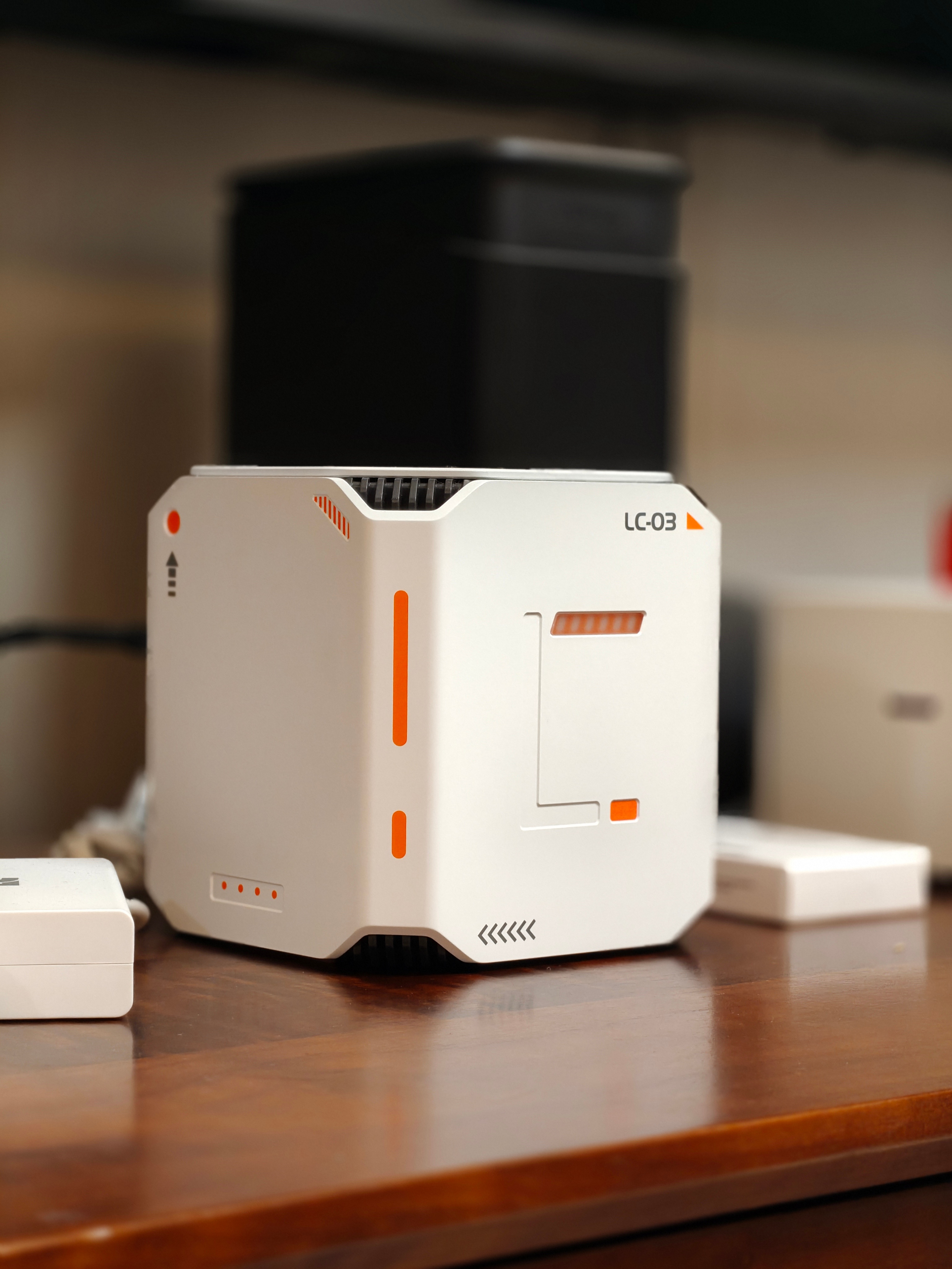 分享一下最近买的比较贵的玩具 —— 懒猫微服 LC03怎么理解这玩意儿？「微型服