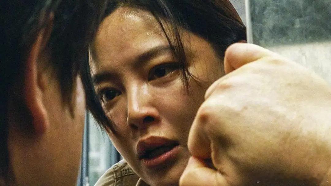  辛芷蕾连写7个相信 一笔一画皆是初心，七遍相信皆是底气，愿我们都能如她一般，坚