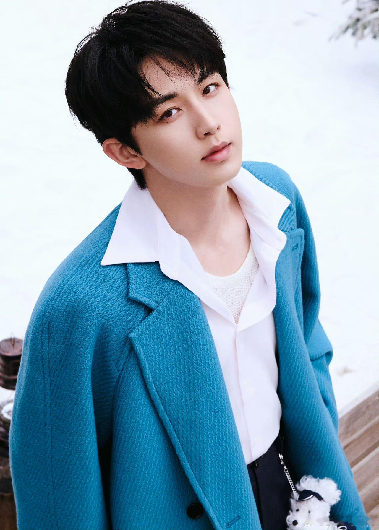 郭俊辰见面会把我养得很好 在见面会上看到郭俊辰的新发型真是惊艳，整个人都散发着迷